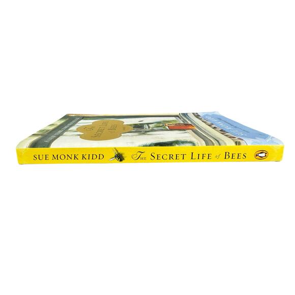 The Secret Life of Bees by Sue Monk Kidd (Paperback) - Picture 3 of 7